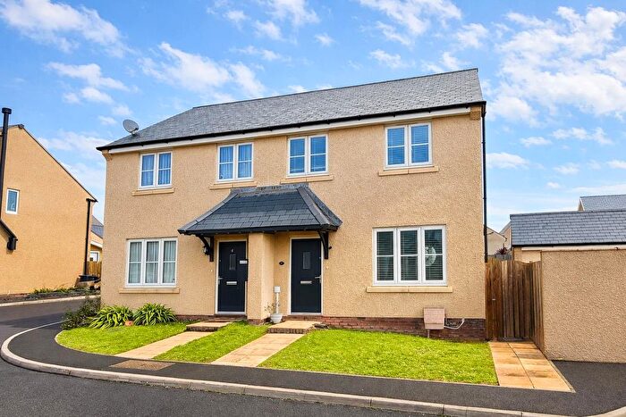 3 Bedroom Semi-Detached House For Sale In Regard Close, Brixham, TQ5