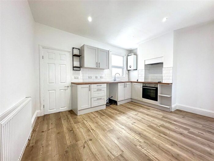 3 Bedroom Terraced House For Sale In Shakespeare Road, Gillingham, Kent, ME7