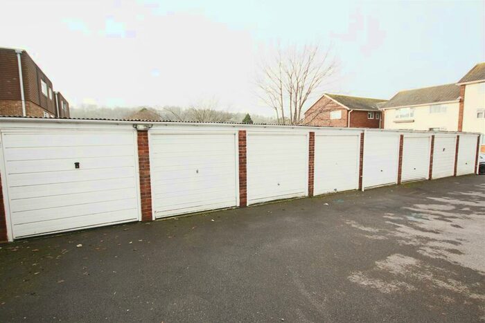 Garage / Parking To Rent In Cliveden Close, Brighton, BN1