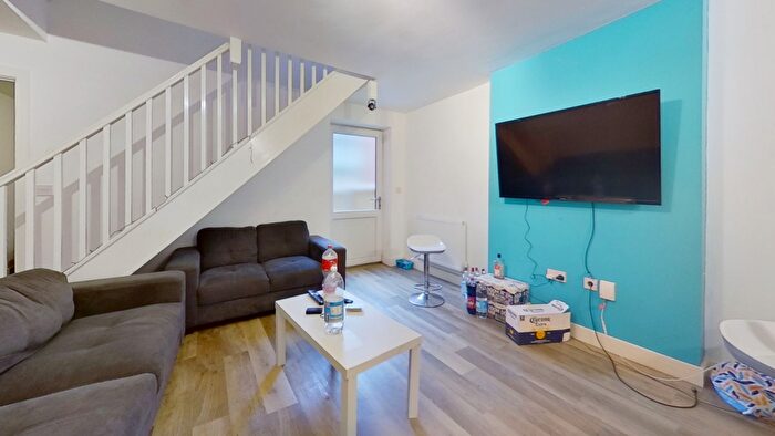 4 Bedroom Terraced House To Rent In Kilbourn Street, Nottingham, NG3