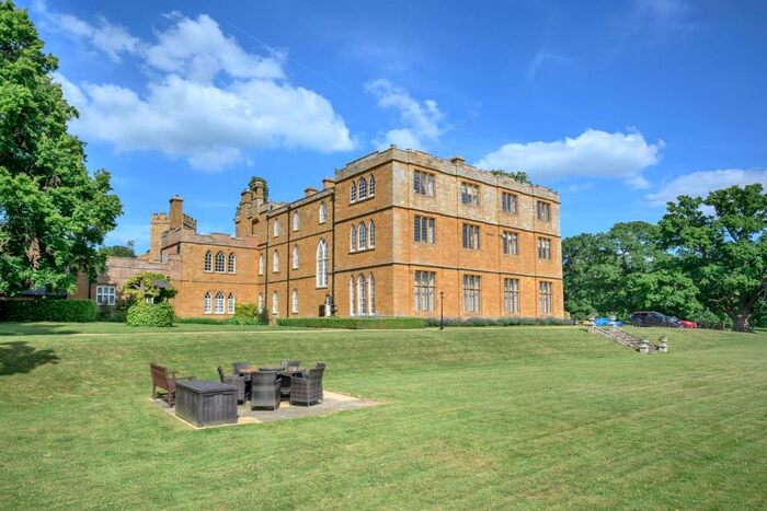3 Bedroom Apartment For Sale In Brockhall, Northampton, NN7