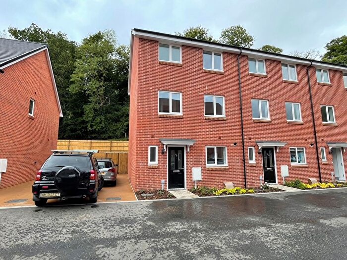 4 Bedroom Detached House To Rent In Hawley View, Blackwater, Fernhurst, Camberley, Surrey, GU17