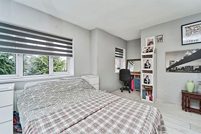 3 Bedroom Semi-Detached House For Sale In Remembrance Road, Wednesbury, WS10