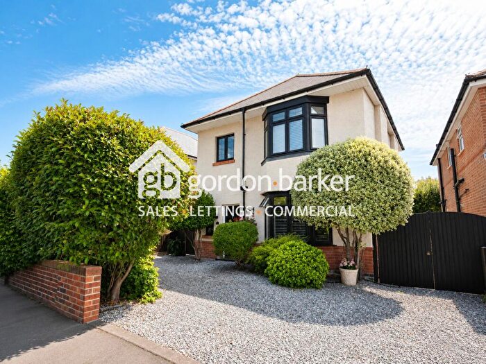 4 Bedroom Detached House For Sale In Gresham Road, Bournemouth, Bournemouth Christchurch Poole, BH9