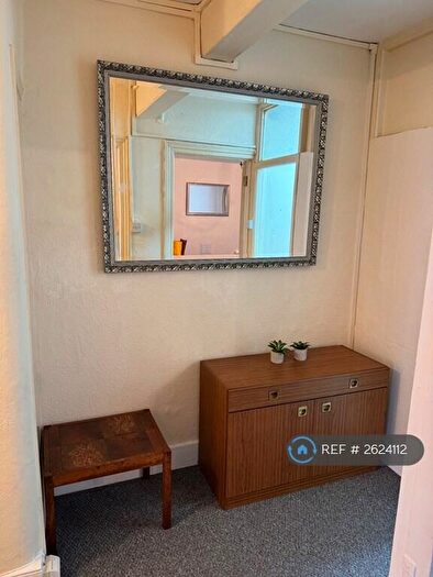 1 Bedroom Flat To Rent In Grosvenor Road, London, E11