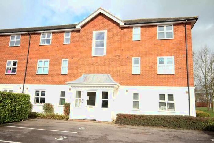 1 Bedroom Apartment To Rent In Whinchat, Watermead, HP19