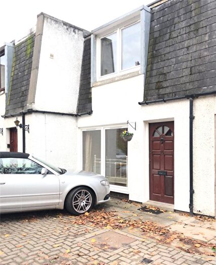 1 Bedroom Maisonette To Rent In Raeburn Mews, Edinburgh, EH4
