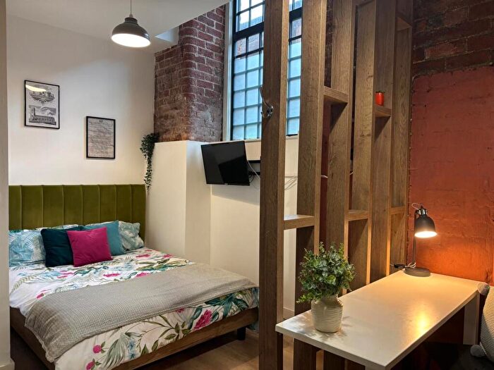 1 Bedroom Private Hall To Rent In Silk Mill, Galgate, LA2