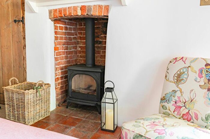 2 Bedroom Cottage For Sale In Hunstead Lane, Brooke, NR15