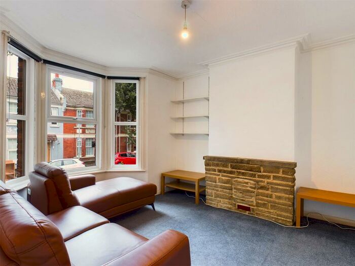 6 Bedroom Terraced House To Rent In Riley Road, Brighton, BN2