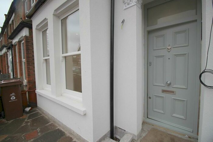 3 Bedroom Terraced House To Rent In Ainslie Wood Road, Chingford, E4