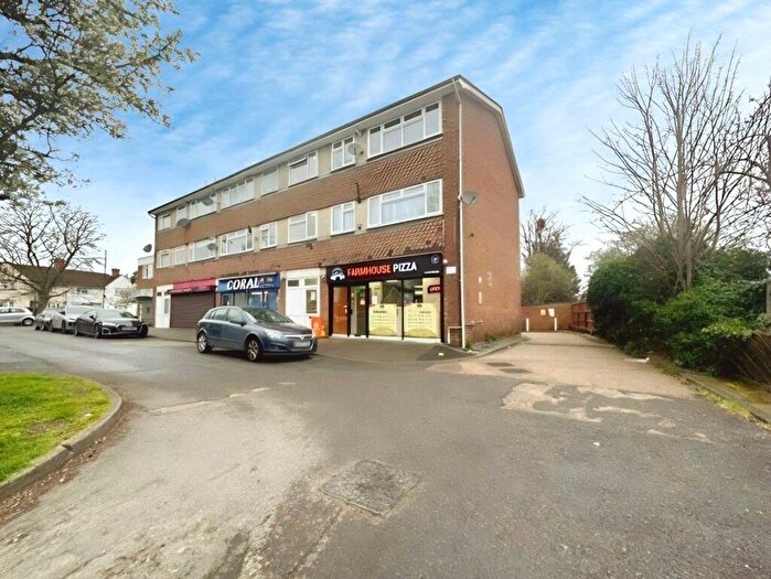 2 Bedroom Apartment For Sale In Cookham Road, Maidenhead, Berkshire, SL6
