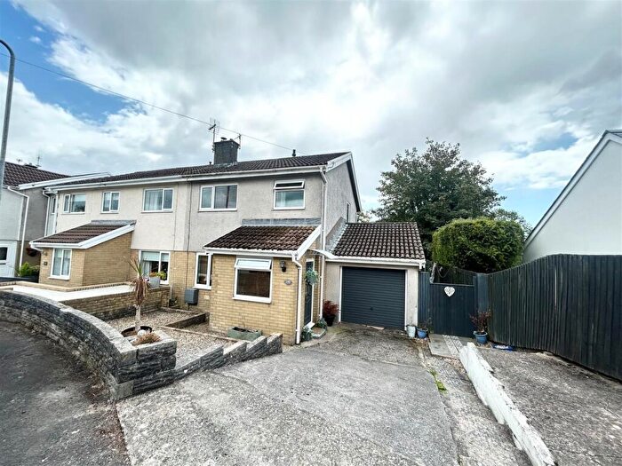 3 Bedroom Semi-Detached House To Rent In Green Meadow, Cefn Cribwr, Bridgend, CF32