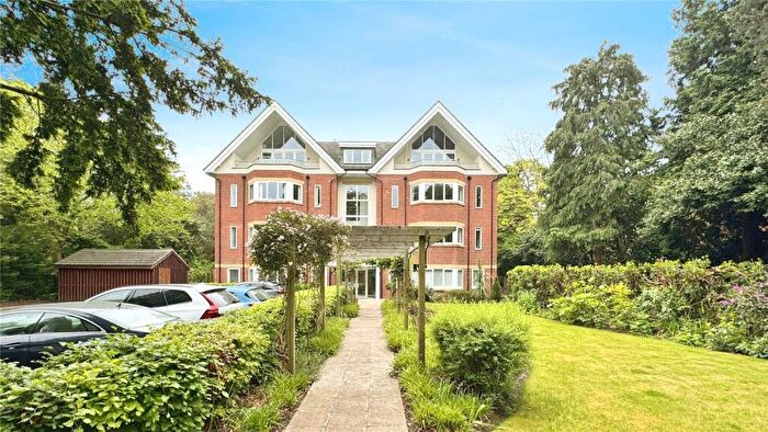 2 Bedroom Flat For Sale In Burton Road, Poole, Dorset, BH13