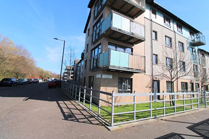2 Bedroom Flat To Rent In Harvesters Place, Edinburgh, EH14