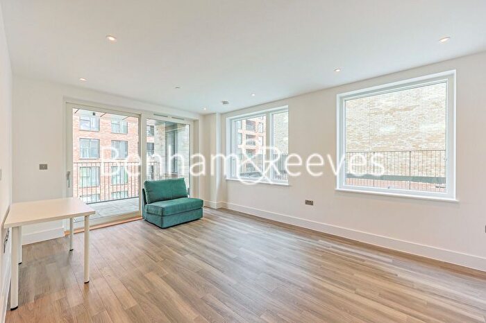 2 Bedroom Flat To Rent In Sanday Drive, Colindale Gardens, NW9