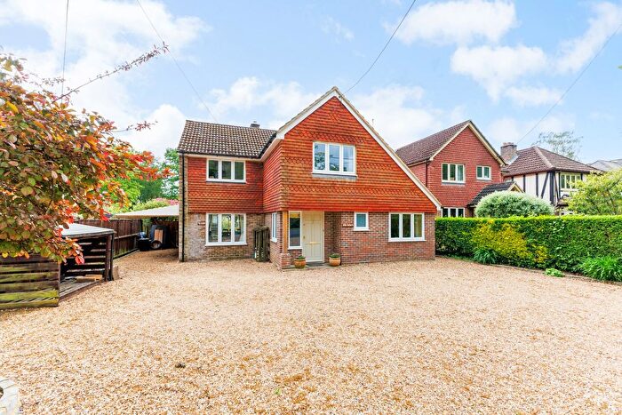 4 Bedroom Detached House For Sale In Wormley, Godalming, Surrey, GU8