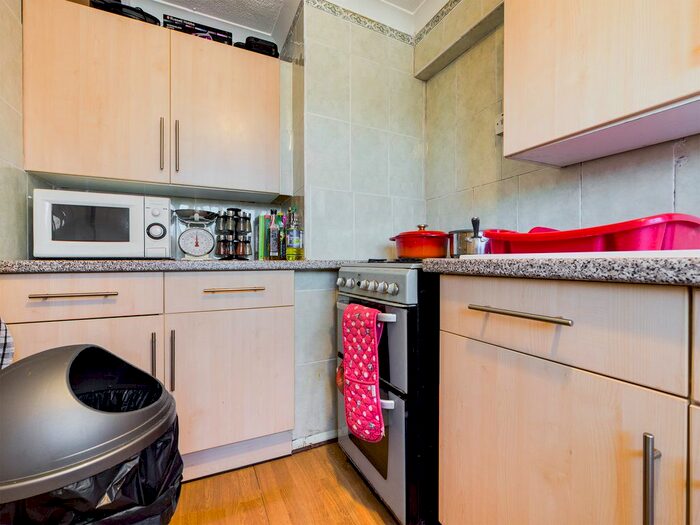 1 Bedroom Flat To Rent In Rose Hill, Brighton, BN2