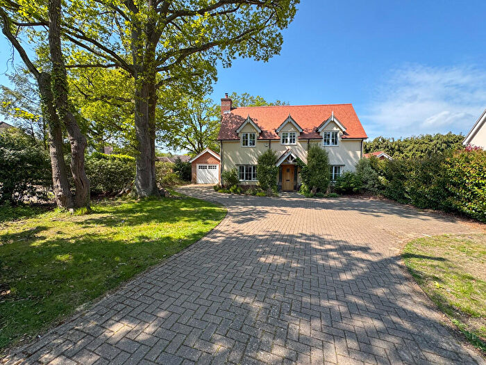 4 Bedroom Detached House For Sale In High Road, Layer-de-la-haye, CO2
