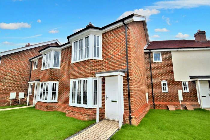 2 Bedroom Terraced House To Rent In Upper Bridge Street, Wye, TN25