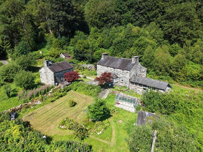 4 Bedroom Detached House For Sale In Dolwyddelan, LL25