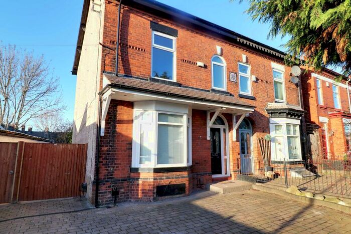 3 Bedroom Semi-Detached House To Rent In Reddish Road, Reddish, Stockport, SK5