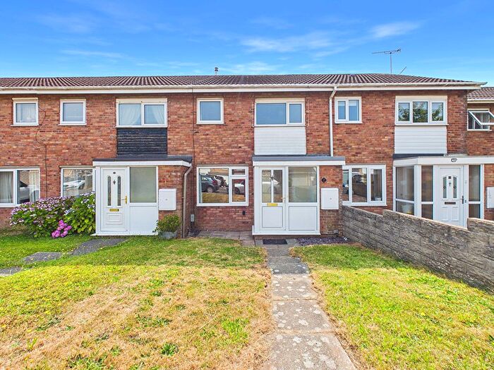 3 Bedroom Terraced House To Rent In Brecon Street, Boverton, CF61