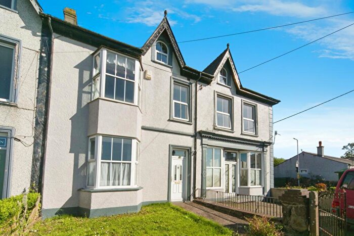 7 Bedroom Semi-Detached House For Sale In Rhostryfan, Caernarfon, Gwynedd, LL54
