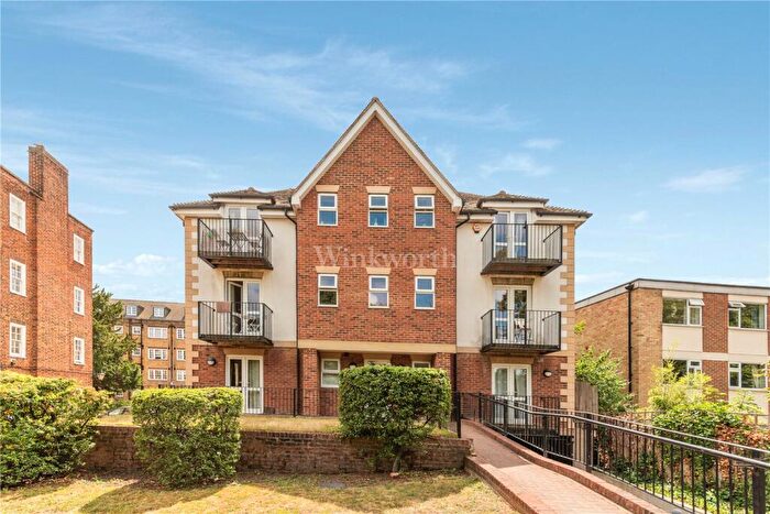 1 Bedroom Apartment For Sale In Park Road, Beckenham, BR3