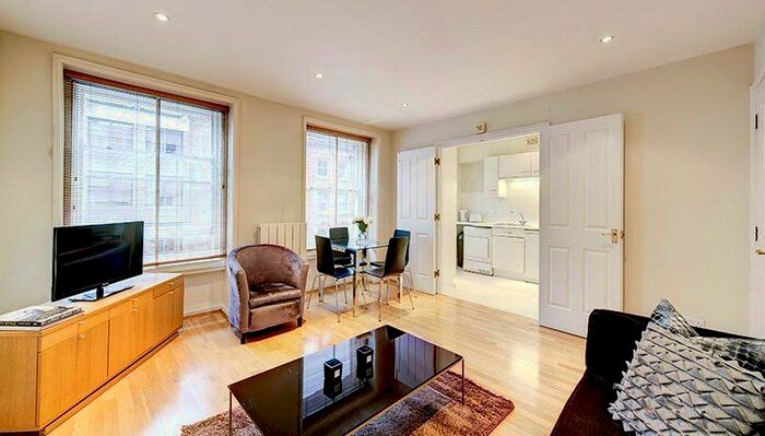 2 Bedroom Flat To Rent In Nottingham Place, Marylebone, Hyde Park, London, W1U