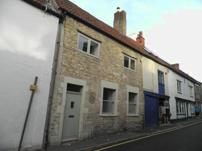 4 Bedroom Property To Rent In Church Street, Frome, Somerset, BA11