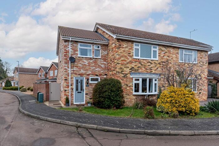 3 Bedroom Semi Detached House For Sale In Abbott Close, Brampton, Huntingdon, Cambridgeshire, PE28