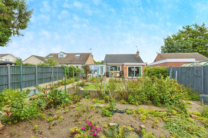 2 Bedroom Detached Bungalow For Sale In The Plantation, Countesthorpe, Leicester, LE8