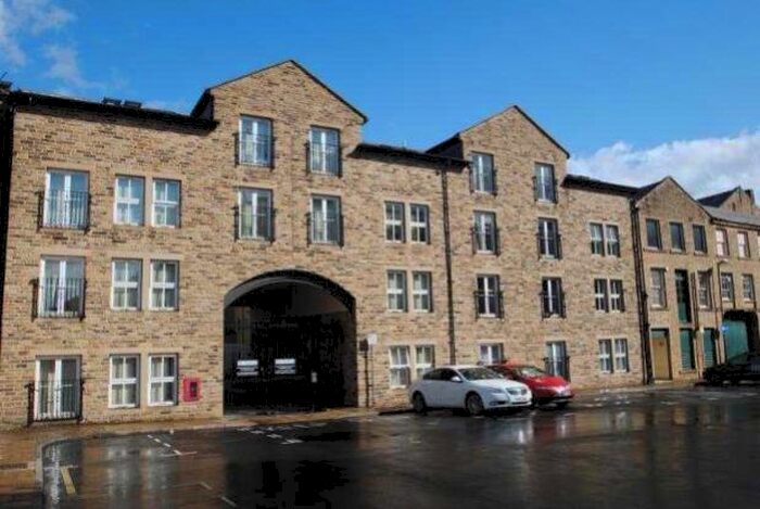 2 Bedroom Apartment To Rent In Rawson Buildings, Rawson Road, Bradford, West Yorkshire, BD1