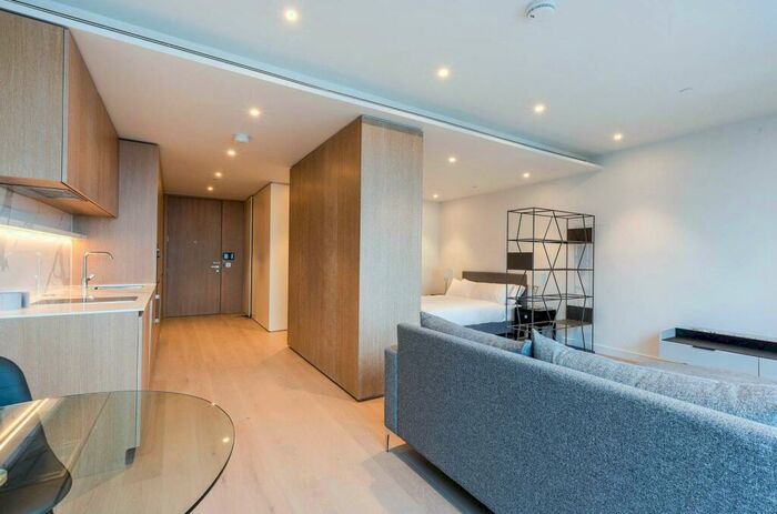 Studio To Rent In Park Drive, Canary Wharf, London, E14