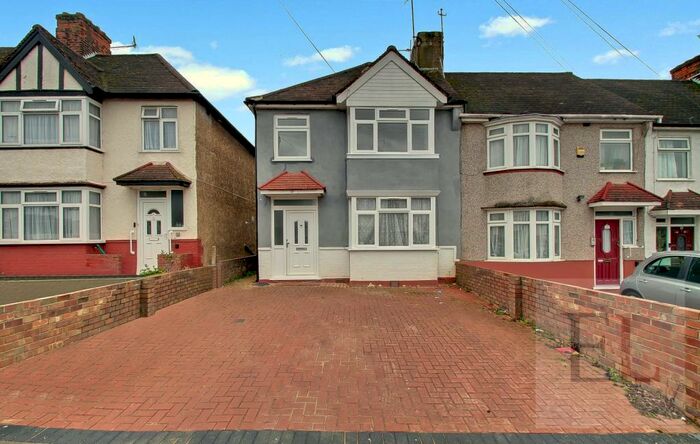 3 Bedroom Semi-Detached House To Rent In Egerton Road, Wembley, HA0