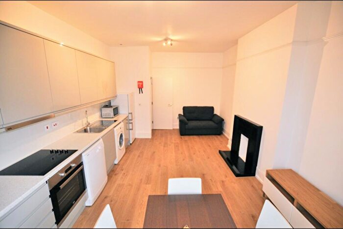 2 Bedroom Apartment To Rent In Flat, Greencroft Gardens, London, NW6