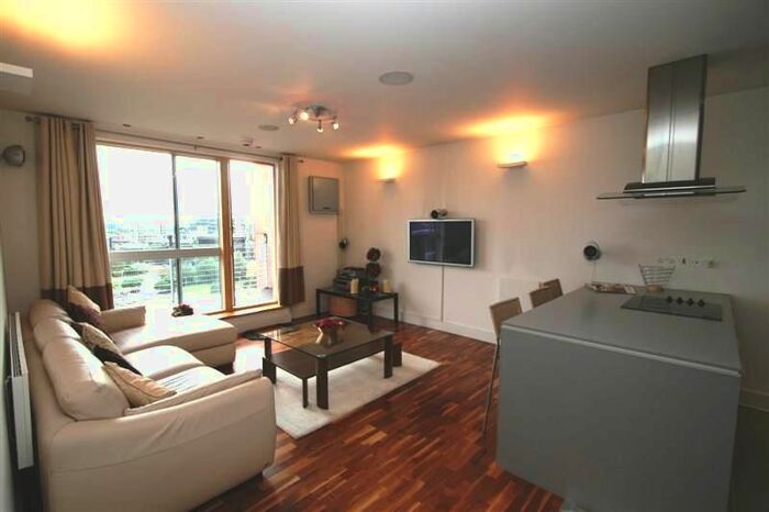 2 Bedroom Flat To Rent In Whitworth Street West, Manchester, M1