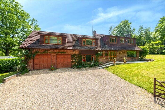 4 Bedroom Detached House For Sale In Awbridge Hill, Awbridge, Romsey, Hampshire, SO51