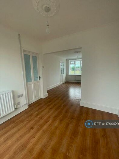 3 Bedroom Terraced House To Rent In Bexhill Road, Sunderland, SR5