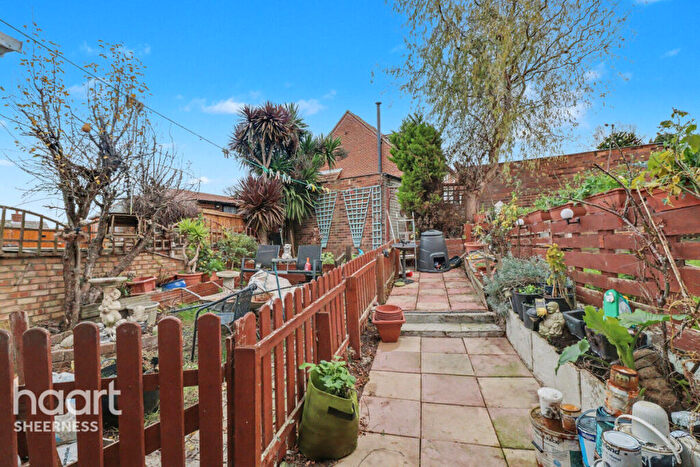 3 Bedroom Terraced House For Sale In Seaside Avenue, Sheppey, ME12