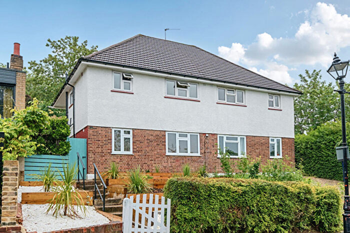 2 Bedroom Maisonette For Sale In Honor Oak Rise, Forest Hill, London, SE23