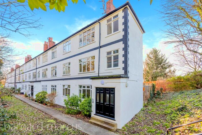 2 Bedroom Flat To Rent In Martin Way, Morden, SM4