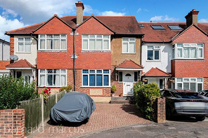 3 Bedroom Terraced House For Sale In Yew Tree Gardens, Epsom, KT18