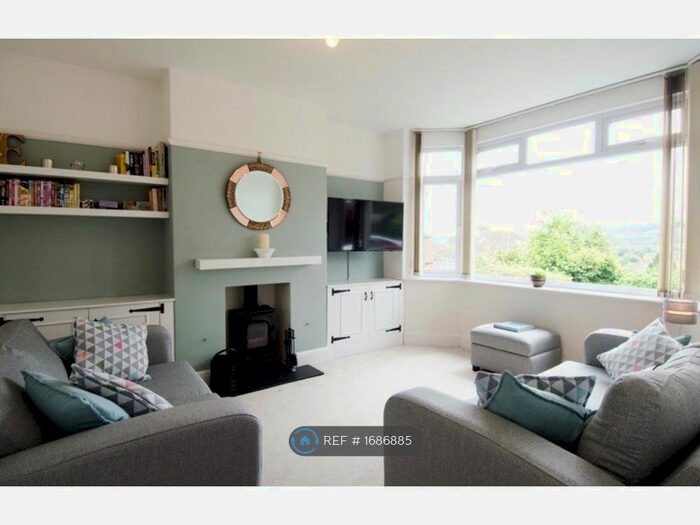 2 Bedroom Semi-Detached House To Rent In The Hollow, Bath, BA2