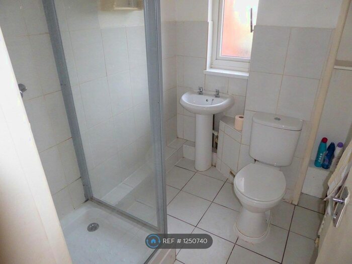 1 Bedroom Flat To Rent In Browning Road, Dartford DA1