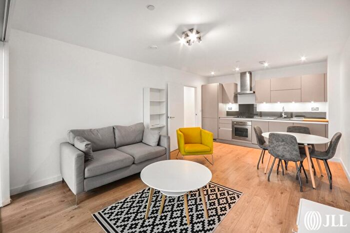 1 Bedroom Flat To Rent In Legacy Tower, London, E15