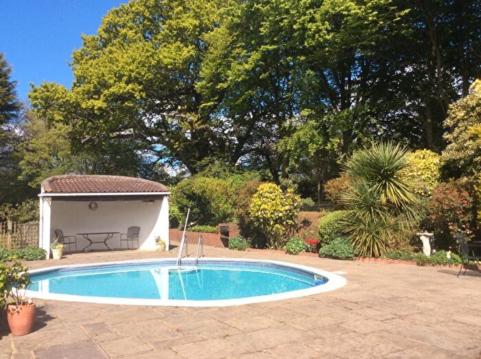 6 Bedroom Bungalow For Sale In Folly Meadow Hammersley Lane Penn Buckinghamshire, HP10
