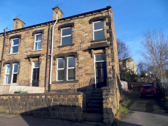 2 Bedroom End Of Terrace House To Rent In Gelderd Road, Birstall, Batley, WF17