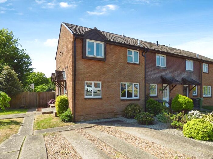1 Bedroom Terraced House For Sale In Phoenix Close, Bursledon, Southampton, SO31